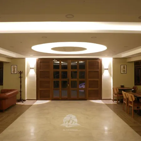 Hotel Altiparmak *